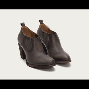 Frye Ilana Shootie Smoke 6.5